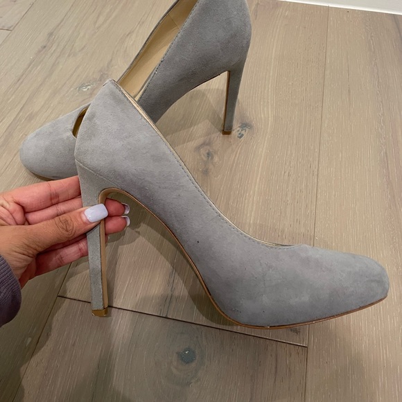 Grey suede heels size 6 Njne West - Picture 6 of 12
